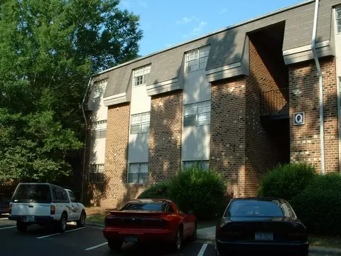 501 Jones Ferry Rd #Q1, Carrboro, NC 27510