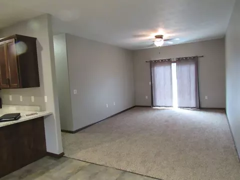 S Keller Cir, Sioux Falls, SD 57108