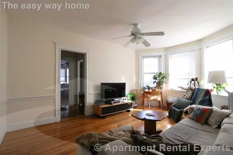 13 Ellery St #3, Cambridge, MA 02138