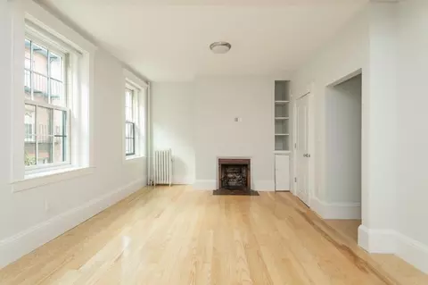 85 Myrtle St #2, Boston, MA 02114