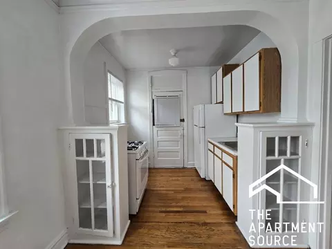 4109 N Sacramento Ave #3, Chicago, IL 60618