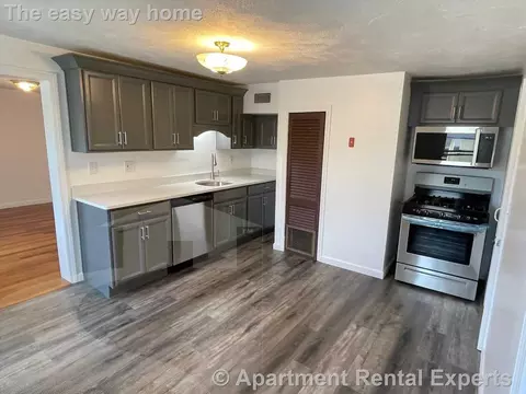 72 School St #2, Cambridge, MA 02139
