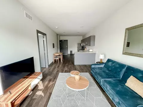 8 Th St #1036843P, West Des Moines, IA 50265