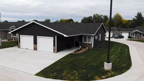 29456 Old Portland Rd #85, Adel, IA 50003