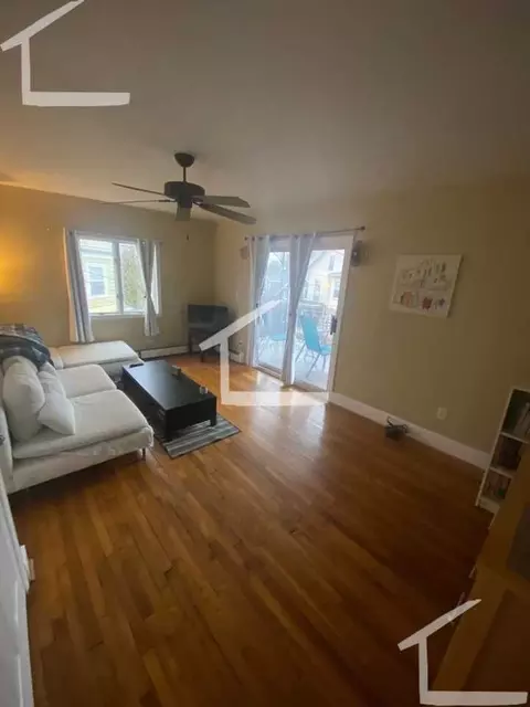 93 Glen St, Somerville, MA 02145