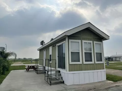 1601 S Airport Dr #233, Weslaco, TX 78596