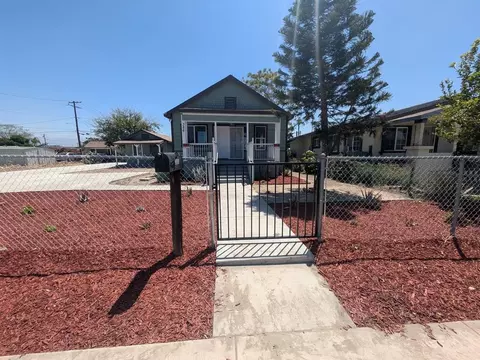 386 N Mount Vernon Ave, Colton, CA 92324 photo 3
