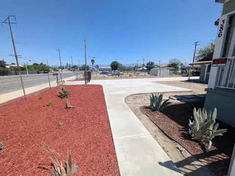 386 N Mount Vernon Ave, Colton, CA 92324 photo 5