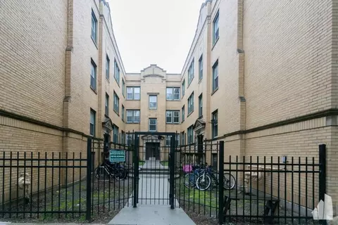 1910 W Winnemac Ave #1902-2, Chicago, IL 60640