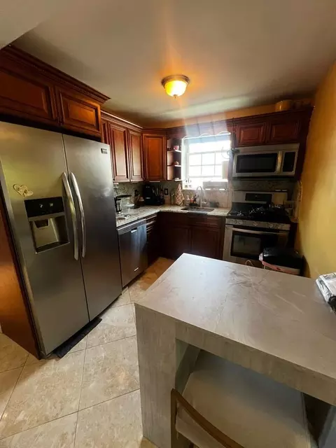 Undisclosed, New York, NY 10465