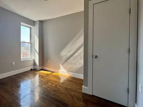 238 E 116th St #1, New York, NY 10029