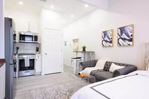 e 75th st, New York, NY 10021
