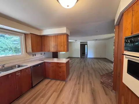 1415 E 31st Ave, Eugene, OR 97405 photo 13