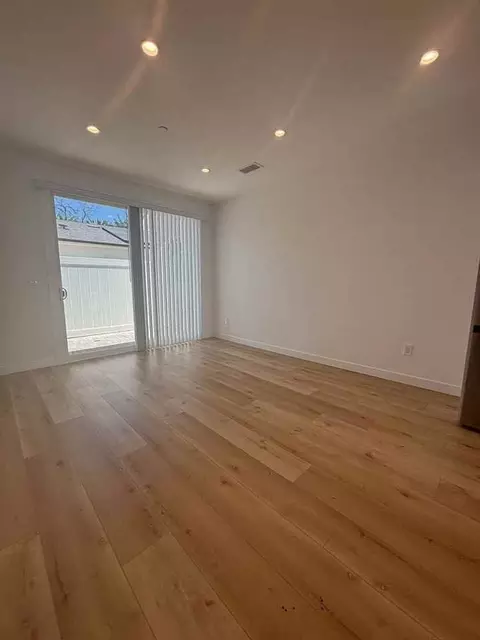 20711 15 Bryant St, Winnetka, CA 91306 photo 17