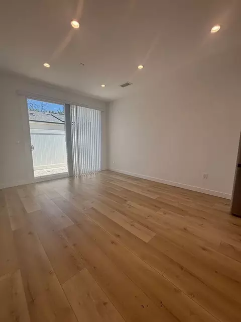 20711 15 Bryant St, Winnetka, CA 91306 photo 5