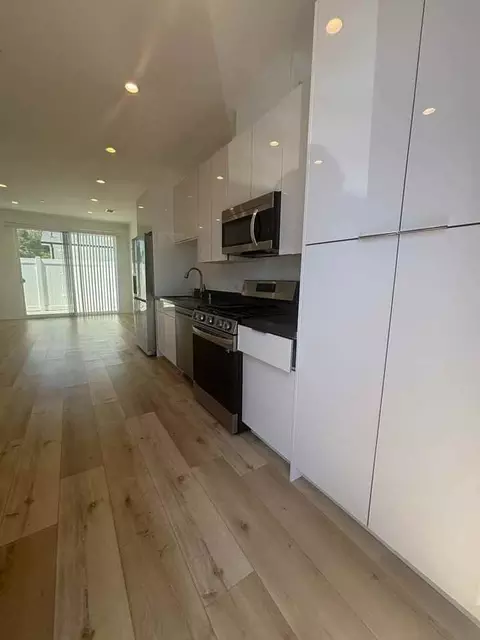 20711 15 Bryant St, Winnetka, CA 91306 photo 8