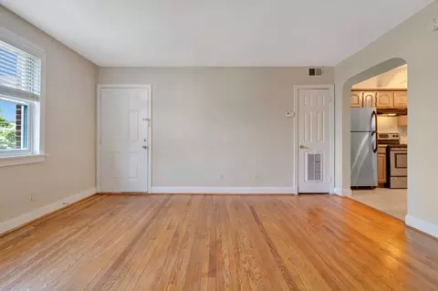 1200 Penn St NE #1, Washington, DC 20002
