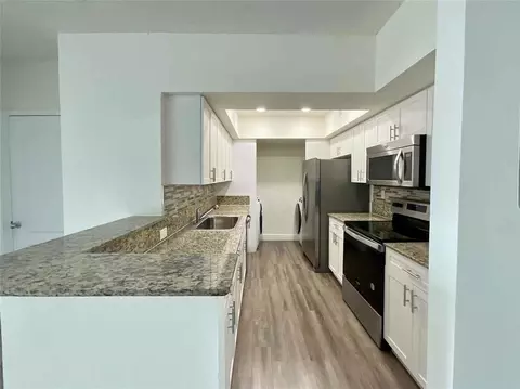 16800 N Bay Rd #607, North Miami Beach, FL 33160