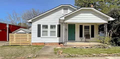 131 Carolina Ave, Burlington, NC 27215