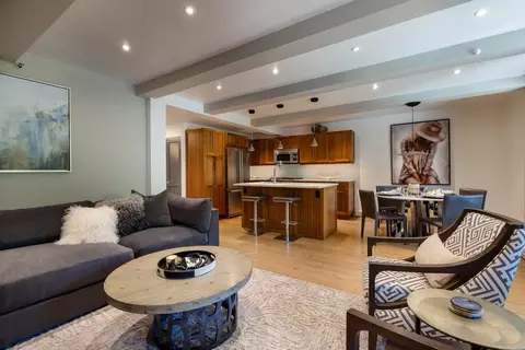 e main st, Aspen, CO 81611