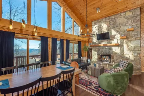 el miner dr, Mars Hill, NC 28754