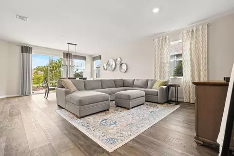 59 Th St #1228255P, North Sarasota, FL 34243