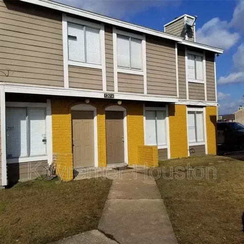 12607 Ashford Meadow Dr #B, Houston, TX 77082