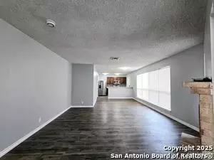 8415 Cranberry Hl, San Antonio, TX 78254