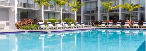 1950 W 49th St, Hialeah, FL 33012 photo 2