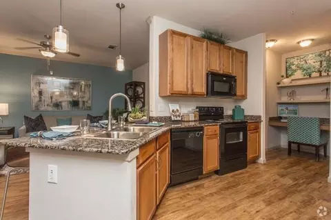 8001 Lorrie Dr #MAN1, Houston, TX 77025