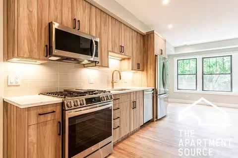 2457 W Logan Blvd #1, Chicago, IL 60647