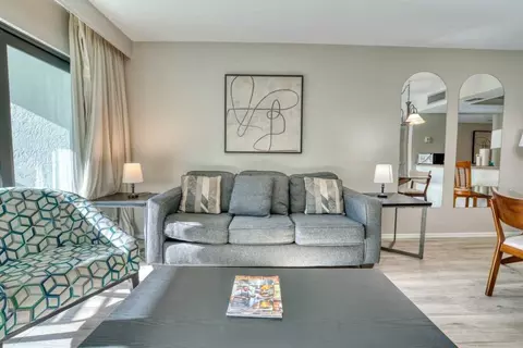neapolitan ln, Naples, FL 34103