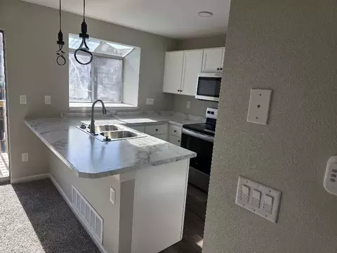 17326 E Rice Cir #B, Aurora, CO 80015