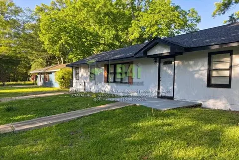 805 Pamela Dr, Griffin, GA 30224