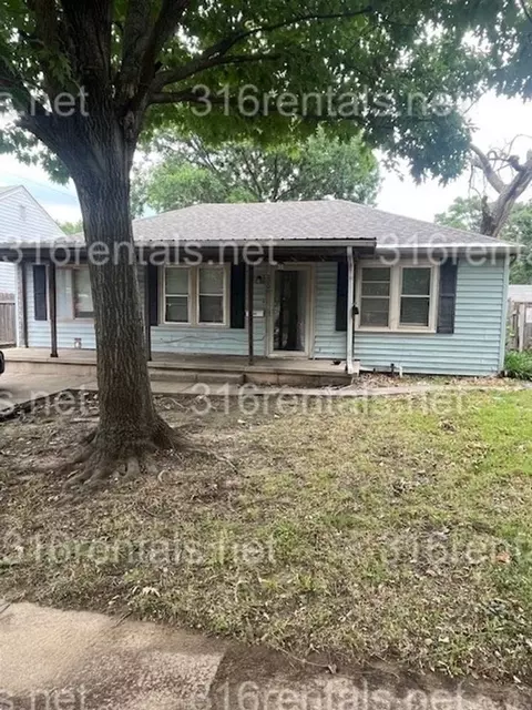 2006 S Topeka Ave, Wichita, KS 67211