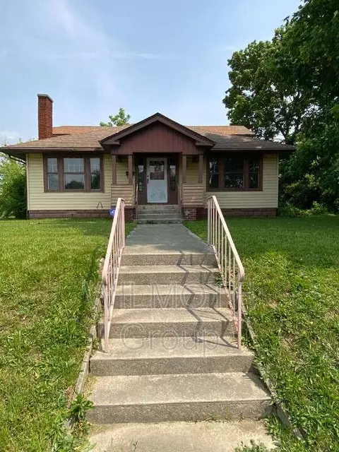 1000 E 8th St, Muncie, IN 47302