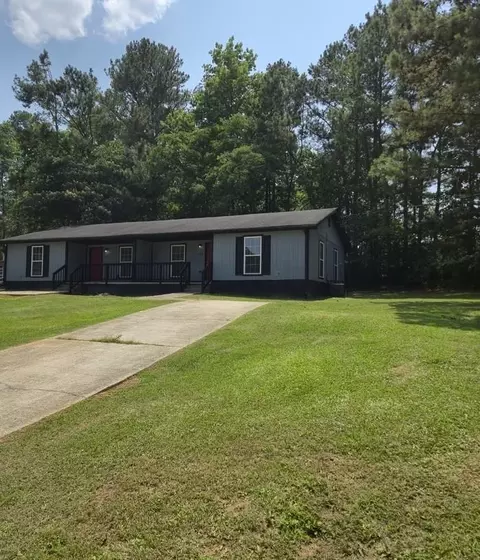 6104 Oakwood Cir SW, Covington, GA 30014