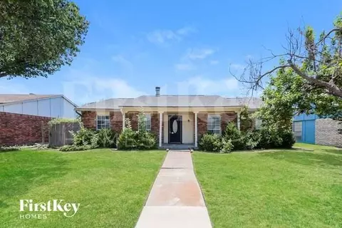 8822 Westfield Dr, Rowlett, TX 75088
