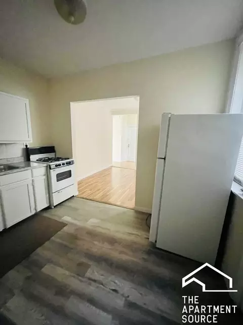 2247 Gunderson Ave #1, Berwyn, IL 60402