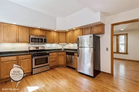 3407 W Parker Ave #3, Chicago, IL 60647