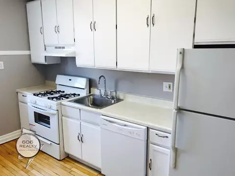 3930 N Keeler Ave #3A, Chicago, IL 60641