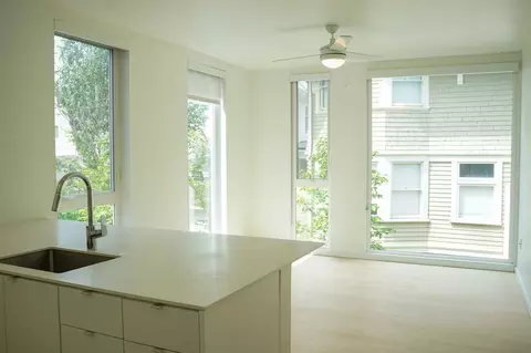 1475 SE 15th Ave #204, Portland, OR 97214