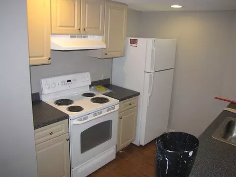 800 James Ave, Scranton, PA 18510