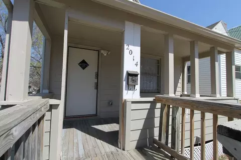 2014 Bancroft St, Omaha, NE 68108