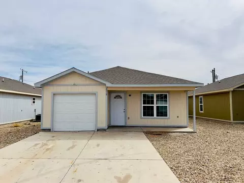 2218 E Main St, Lubbock, TX 79403