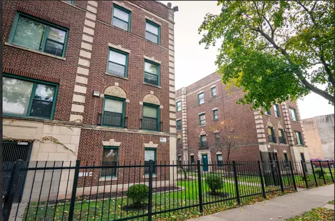 8231 S Ingleside Ave, Chicago, IL 60619