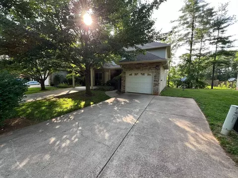 14 Pepperbrush Trl, Arden, NC 28704