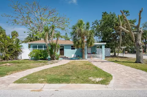 101 143rd Ave E, Madeira Beach, FL 33708