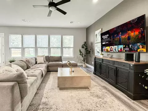 pennsylvania ave, Dallas, TX 75215