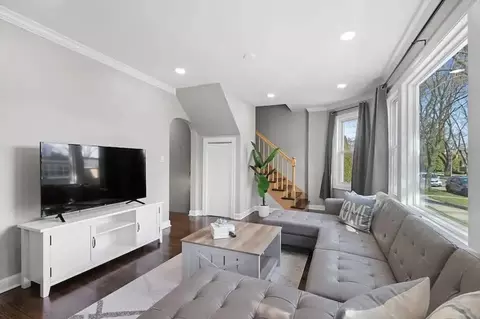 crain st, Morton Grove, IL 60053